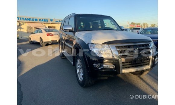Acheter Import Voiture Mitsubishi Pajero Noir à Import - Dubai, Estuaire Acheter Import Voiture Mitsubishi Pajero Noir à Import - Dubai, Estuaire
