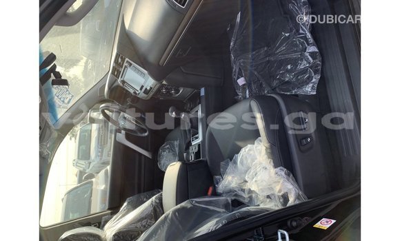 Acheter Import Voiture Toyota Prado Noir à Import - Dubai, Estuaire Acheter Import Voiture Toyota Prado Noir à Import - Dubai, Estuaire