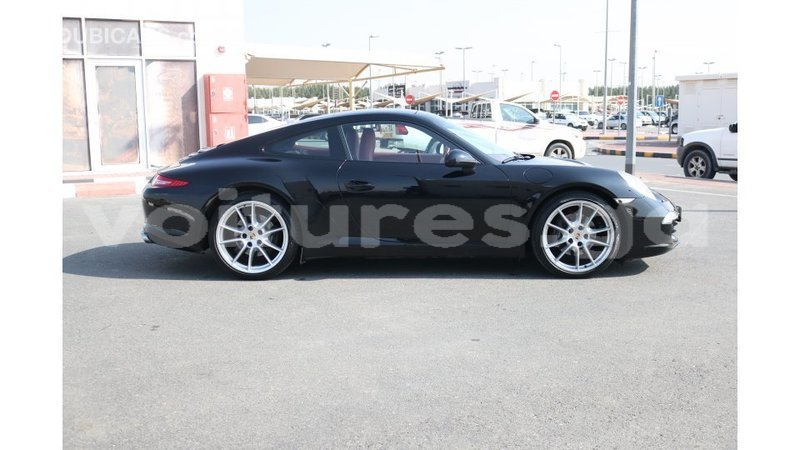 Big with watermark porsche 911 estuaire import dubai 4885