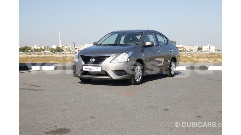 Big with watermark nissan sunny estuaire import dubai 4887