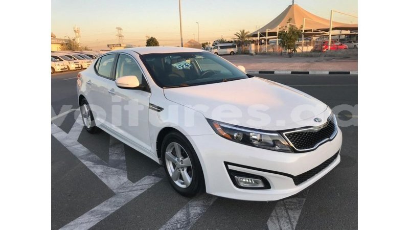 Big with watermark kia optima estuaire import dubai 4888