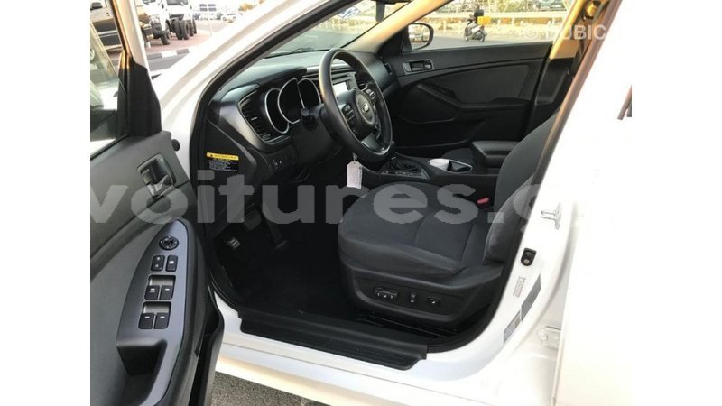 Big with watermark kia optima estuaire import dubai 4888