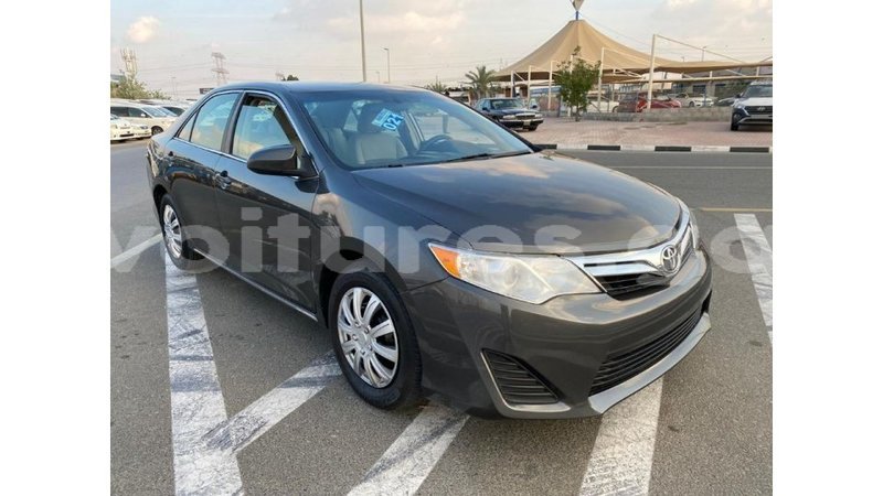 Big with watermark toyota camry estuaire import dubai 4889