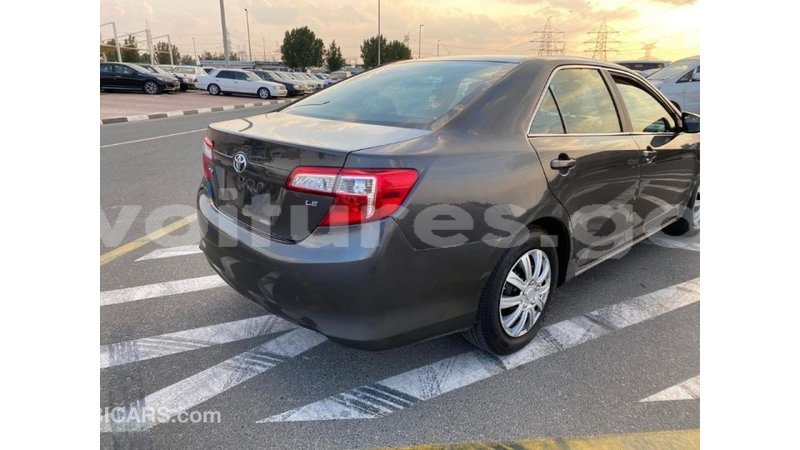 Big with watermark toyota camry estuaire import dubai 4889