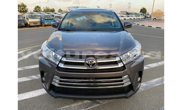 Sayi Imported Toyota Highlander Sauran Mota in Import - Dubai a estuary Sayi Imported Toyota Highlander Sauran Mota in Import - Dubai a estuary