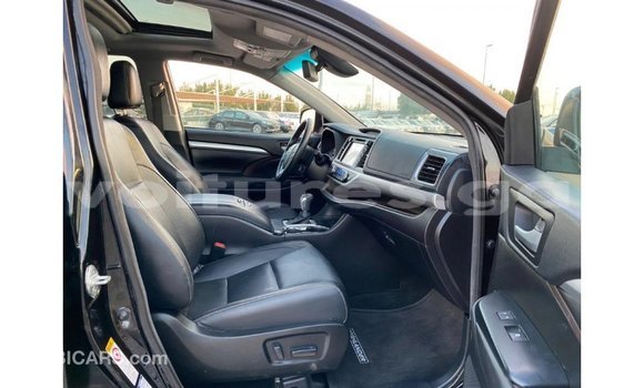 Sayi Imported Toyota Highlander Sauran Mota in Import - Dubai a estuary Sayi Imported Toyota Highlander Sauran Mota in Import - Dubai a estuary