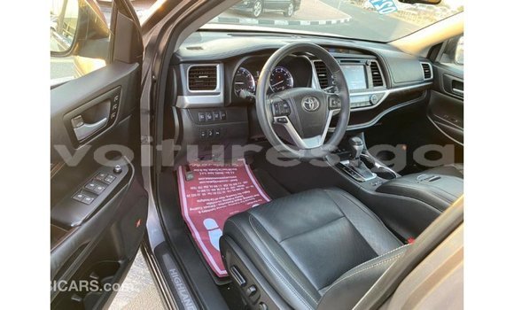 Sayi Imported Toyota Highlander Sauran Mota in Import - Dubai a estuary Sayi Imported Toyota Highlander Sauran Mota in Import - Dubai a estuary