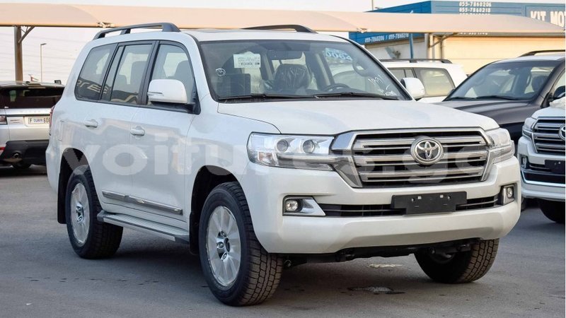 Big with watermark toyota land cruiser estuaire import dubai 4900