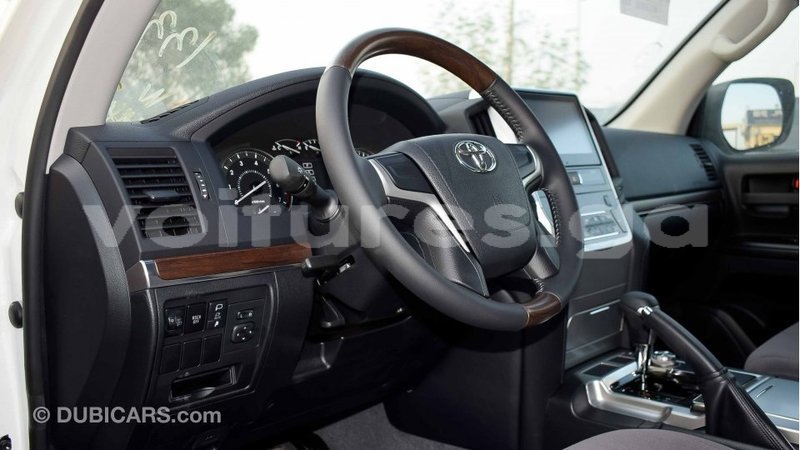 Big with watermark toyota land cruiser estuaire import dubai 4900