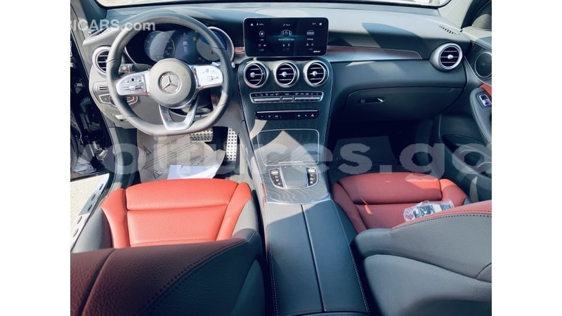 Big with watermark mercedes benz glc estuaire import dubai 4903