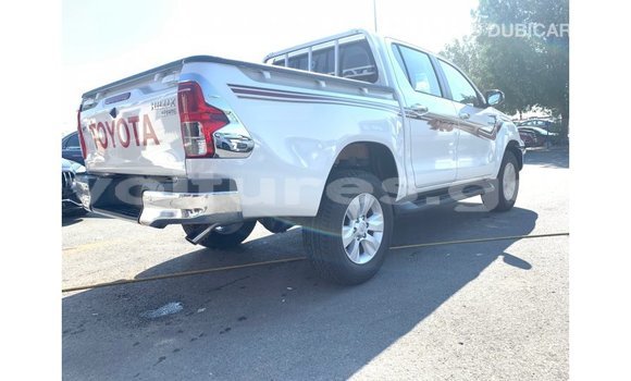Acheter Import Voiture Toyota Hilux Blanc à Import - Dubai, Estuaire Acheter Import Voiture Toyota Hilux Blanc à Import - Dubai, Estuaire