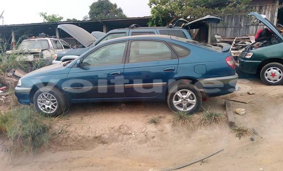 Acheter Occasion Voiture Toyota Avensis Bleu à Libreville, Estuaire Acheter Occasion Voiture Toyota Avensis Bleu à Libreville, Estuaire