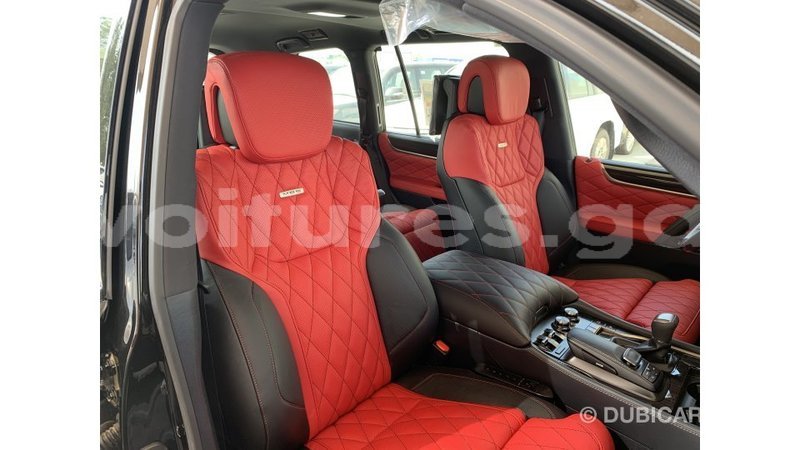 Big with watermark lexus lx estuaire import dubai 4912