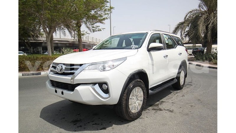 Big with watermark toyota fortuner estuaire import dubai 4915