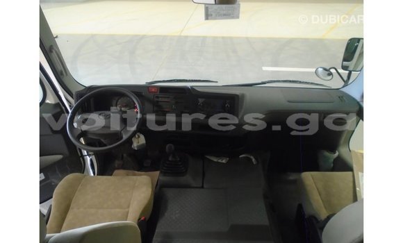 Acheter Import Voiture Abarth 595 Blanc à Import - Dubai, Estuaire Acheter Import Voiture Abarth 595 Blanc à Import - Dubai, Estuaire