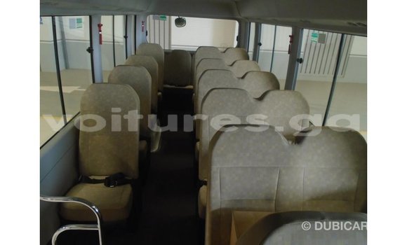 Acheter Import Voiture Abarth 595 Blanc à Import - Dubai, Estuaire Acheter Import Voiture Abarth 595 Blanc à Import - Dubai, Estuaire