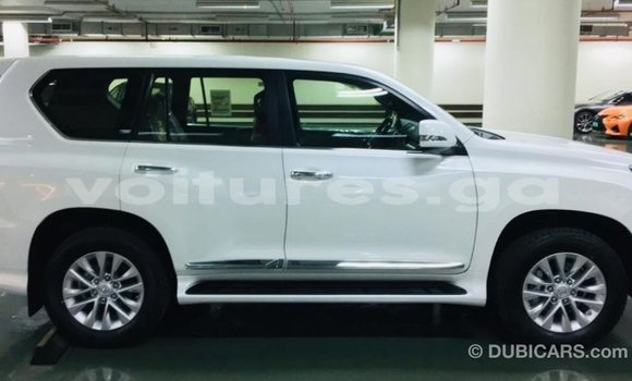 Acheter Import Voiture Lexus GX Blanc à Import - Dubai, Estuaire Acheter Import Voiture Lexus GX Blanc à Import - Dubai, Estuaire