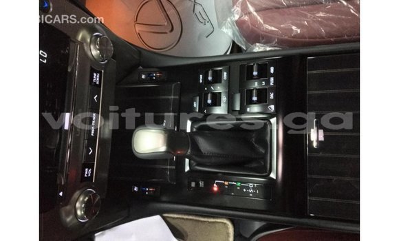 Acheter Import Voiture Lexus GX Blanc à Import - Dubai, Estuaire Acheter Import Voiture Lexus GX Blanc à Import - Dubai, Estuaire