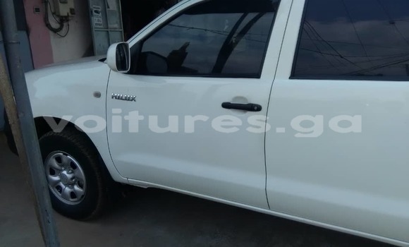 Acheter Occasion Voiture Toyota Hilux Blanc à Libreville, Estuaire Acheter Occasion Voiture Toyota Hilux Blanc à Libreville, Estuaire