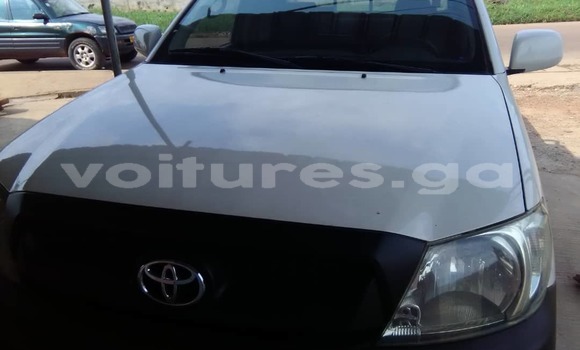 Acheter Occasion Voiture Toyota Hilux Blanc à Libreville, Estuaire Acheter Occasion Voiture Toyota Hilux Blanc à Libreville, Estuaire