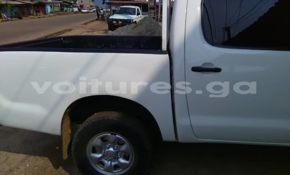 Acheter Occasion Voiture Toyota Hilux Blanc à Libreville, Estuaire Acheter Occasion Voiture Toyota Hilux Blanc à Libreville, Estuaire