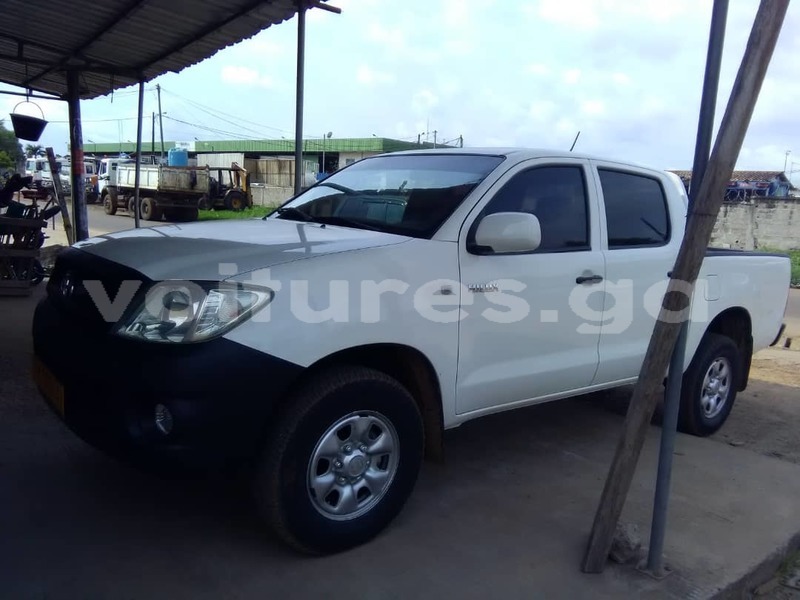 Big with watermark toyota hilux estuaire libreville 4928