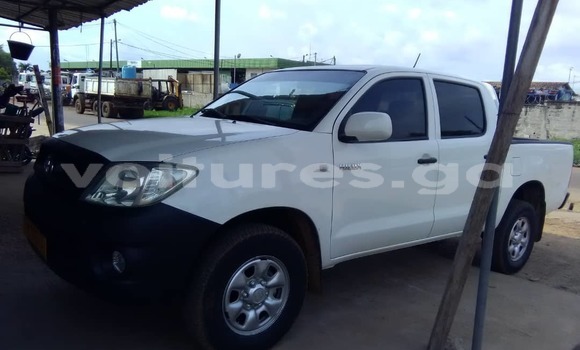 Acheter Occasion Voiture Toyota Hilux Blanc à Libreville, Estuaire Acheter Occasion Voiture Toyota Hilux Blanc à Libreville, Estuaire
