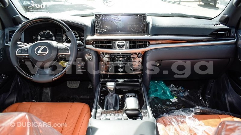 Big with watermark lexus lx estuaire import dubai 4934