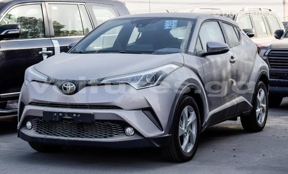 Acheter Import Voiture Toyota C-HR Autre à Import - Dubai, Estuaire Acheter Import Voiture Toyota C-HR Autre à Import - Dubai, Estuaire