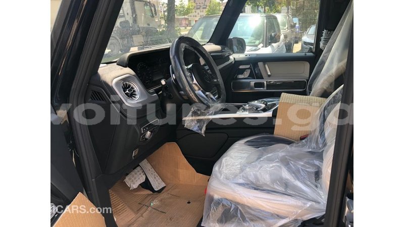 Big with watermark mercedes benz 190 estuaire import dubai 4945