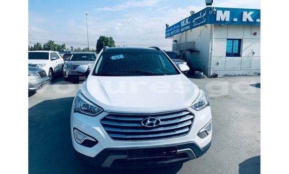 Acheter Import Voiture Hyundai Santa Fe Blanc à Import - Dubai, Estuaire Acheter Import Voiture Hyundai Santa Fe Blanc à Import - Dubai, Estuaire