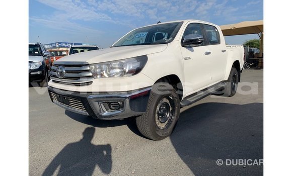 Acheter Import Voiture Toyota Hilux Blanc à Import - Dubai, Estuaire Acheter Import Voiture Toyota Hilux Blanc à Import - Dubai, Estuaire
