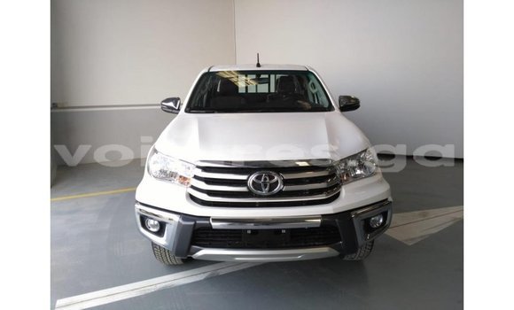 Acheter Import Voiture Toyota Hilux Blanc à Import - Dubai, Estuaire Acheter Import Voiture Toyota Hilux Blanc à Import - Dubai, Estuaire