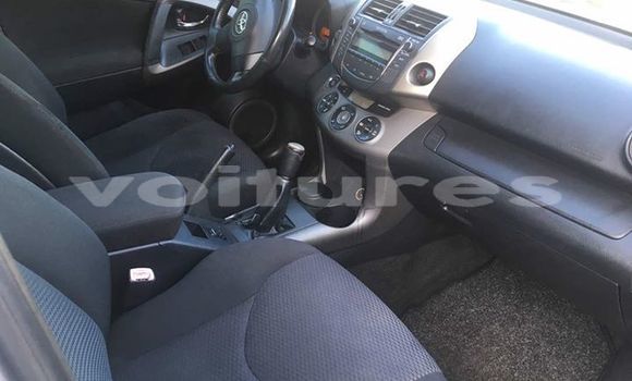 Acheter Occasion Voiture Toyota RAV4 Gris à Libreville, Estuaire Acheter Occasion Voiture Toyota RAV4 Gris à Libreville, Estuaire