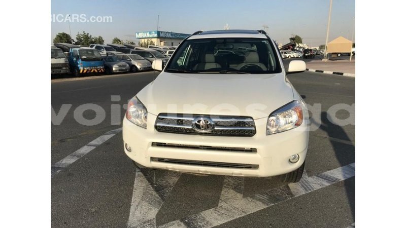 Big with watermark toyota hiace estuaire import dubai 4959