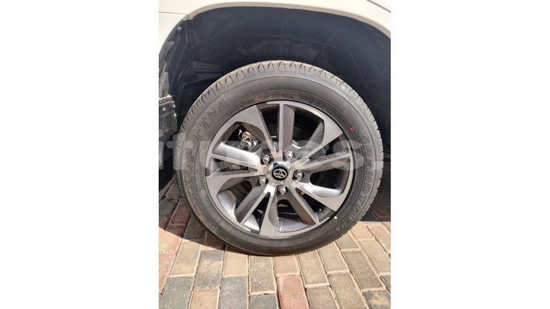 Big with watermark toyota land cruiser estuaire import dubai 4960