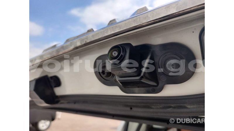 Big with watermark toyota land cruiser estuaire import dubai 4960