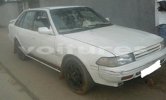 Acheter Occasion Voiture Toyota Carina Blanc à Libreville au Estuaire Acheter Occasion Voiture Toyota Carina Blanc à Libreville au Estuaire