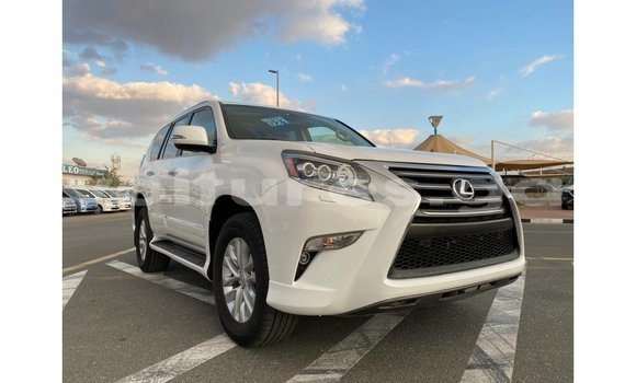 Acheter Import Voiture Lexus GX Blanc à Import - Dubai, Estuaire Acheter Import Voiture Lexus GX Blanc à Import - Dubai, Estuaire
