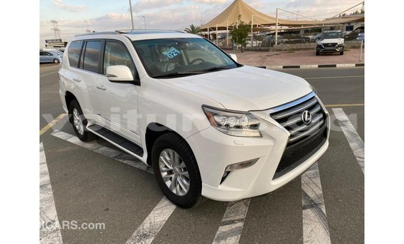 Acheter Import Voiture Lexus GX Blanc à Import - Dubai, Estuaire Acheter Import Voiture Lexus GX Blanc à Import - Dubai, Estuaire