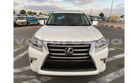 Acheter Import Voiture Lexus GX Blanc à Import - Dubai, Estuaire Acheter Import Voiture Lexus GX Blanc à Import - Dubai, Estuaire