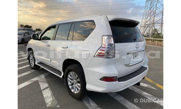 Acheter Import Voiture Lexus GX Blanc à Import - Dubai, Estuaire Acheter Import Voiture Lexus GX Blanc à Import - Dubai, Estuaire