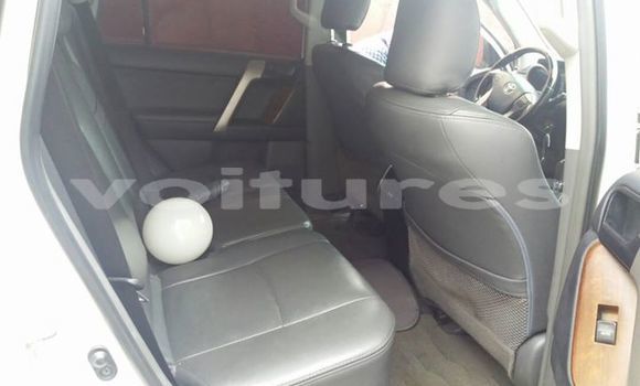 Acheter Occasion Voiture Toyota Land Cruiser Prado Blanc à Libreville, Estuaire Acheter Occasion Voiture Toyota Land Cruiser Prado Blanc à Libreville, Estuaire