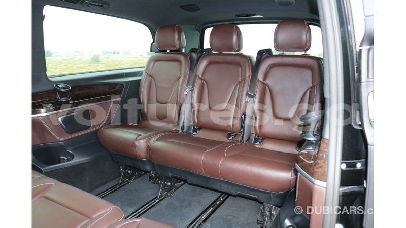 Big with watermark mercedes benz 250 estuaire import dubai 5024