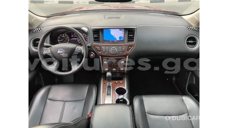 Big with watermark nissan pathfinder estuaire import dubai 5025