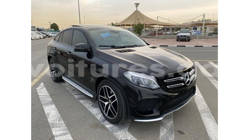 Big with watermark mercedes benz gle estuaire import dubai 5026