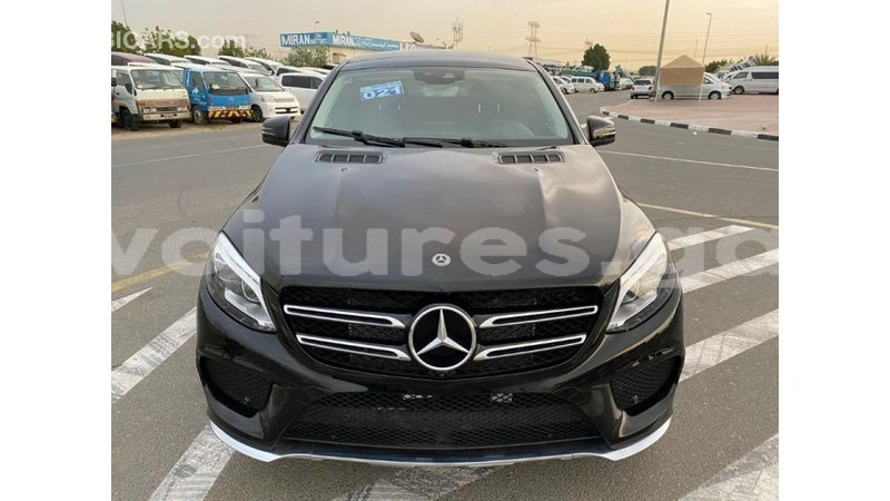 Big with watermark mercedes benz gle estuaire import dubai 5026