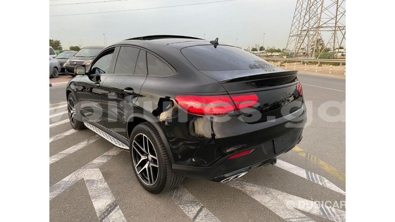 Big with watermark mercedes benz gle estuaire import dubai 5026