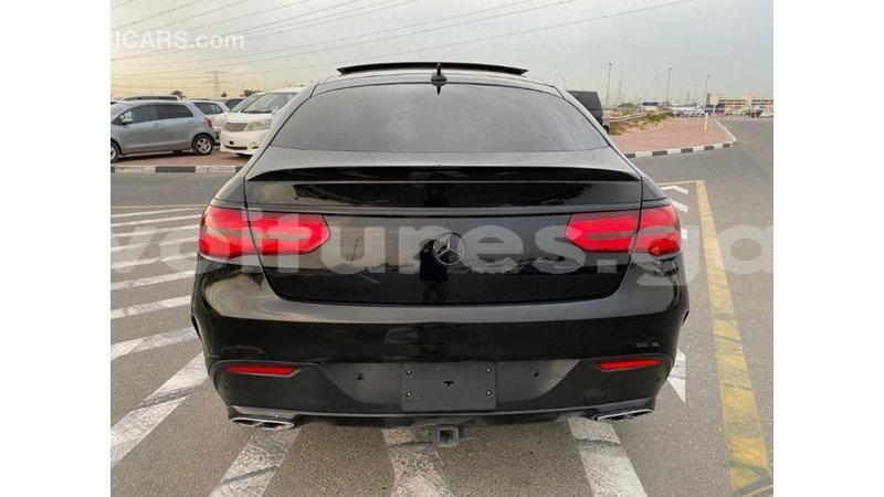 Big with watermark mercedes benz gle estuaire import dubai 5026