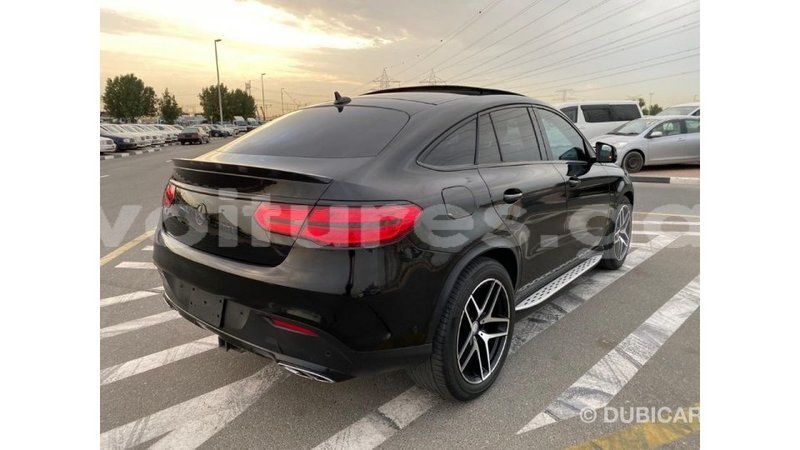 Big with watermark mercedes benz gle estuaire import dubai 5026